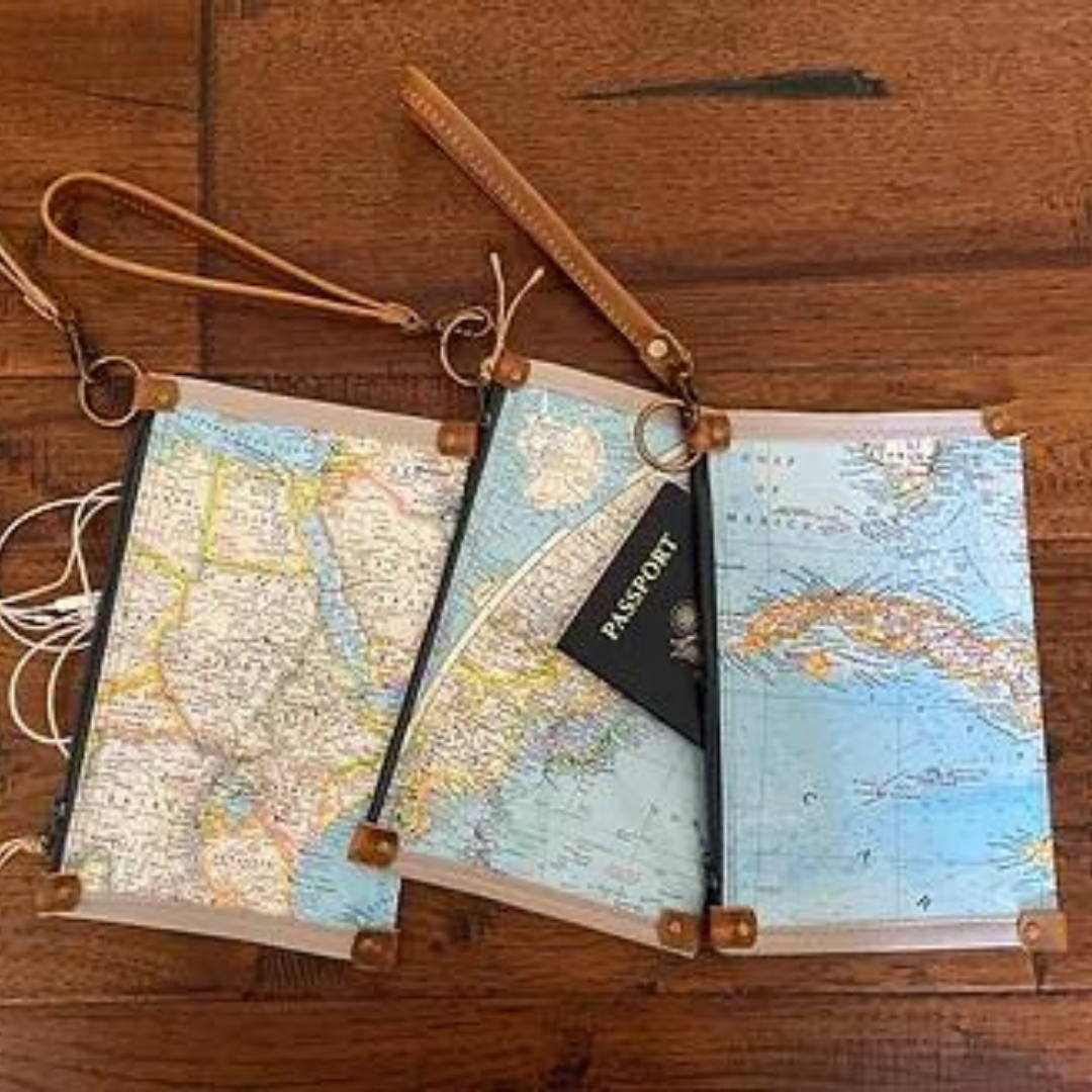 World Map Zipper Pouch